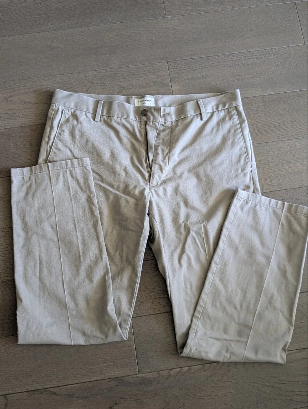 EUC Men's Khaki Slim Tapered Dockers, 36x32